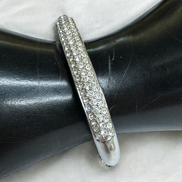 Swarovski Swan Signed Bracelet Earrings Bracelet Brooch Jewelry Set, Pave Stones - Picture 2 of 16